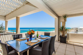 Golden Sands Beach Apartment